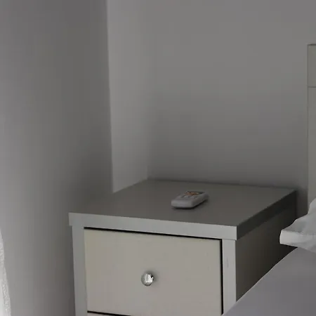 Mato Aparthotel Himare
