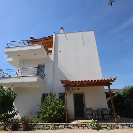 Mato Lejlighedshotel Himarë